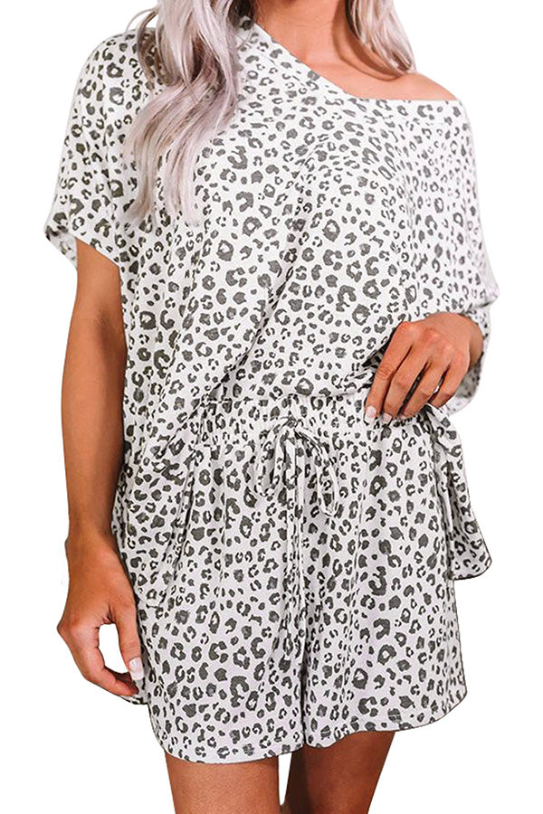 V Neck Short Sleeve Leopard Print Tee Pajamas Set With Shorts