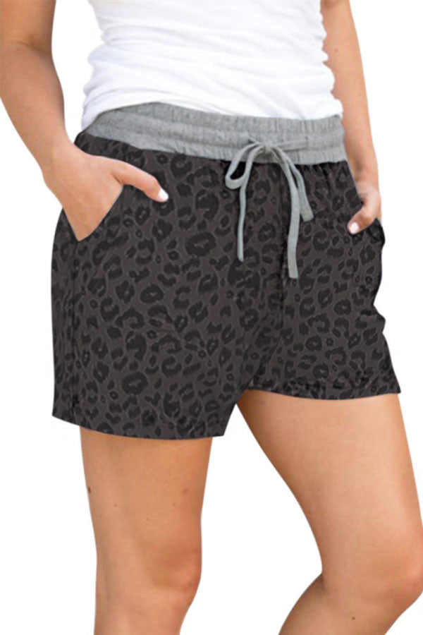 Summer Elastic Pocket Leopard Casual Shorts Black